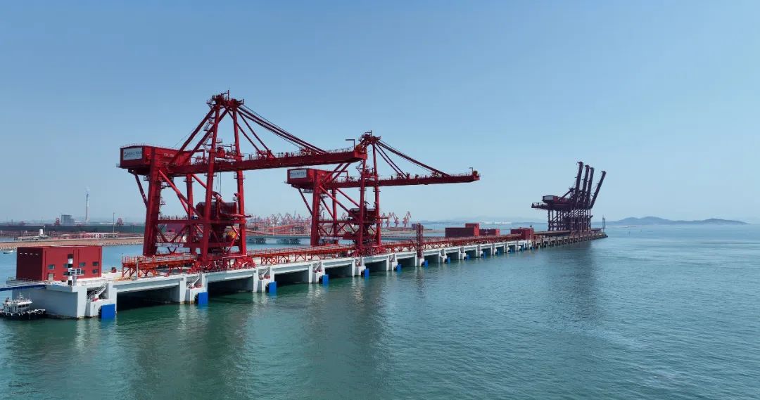 青岛港40万吨级矿石码头+1