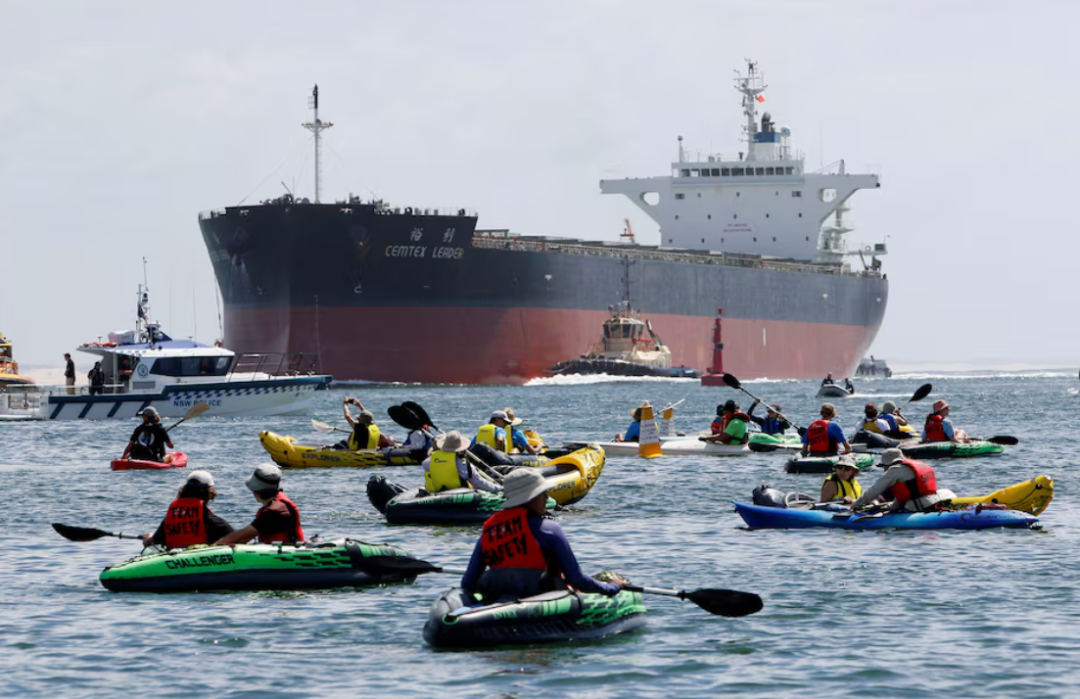 抗议致澳港口航运中断，数百人被捕