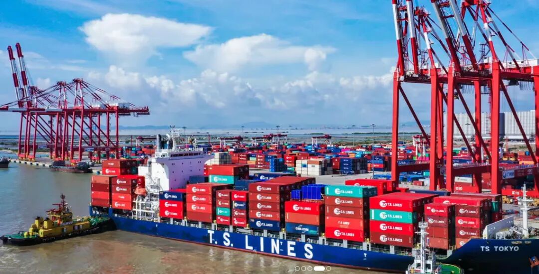 T.S. Lines Returns to Mawei Shipyard with Order for 4 More Vessels